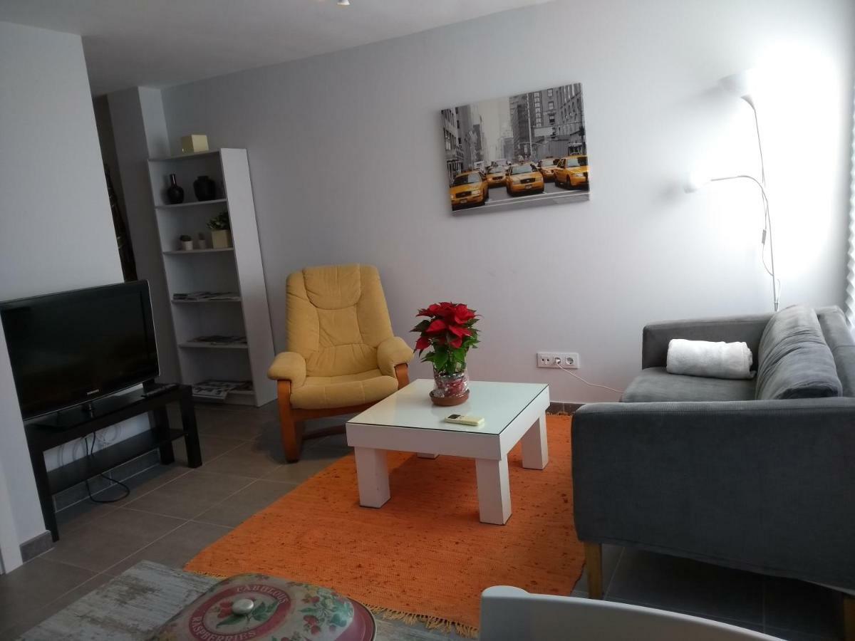Cozy Apartament 10 Minutes From The Heart Of Мадрид Экстерьер фото